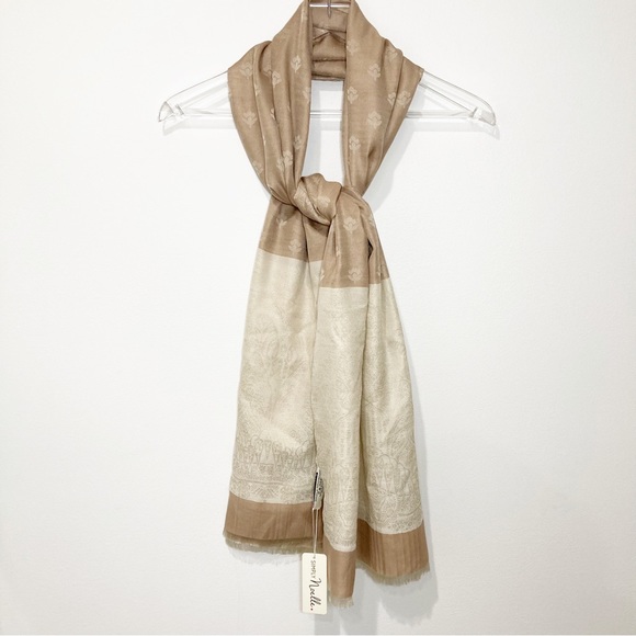 Simply Noelle Pashmina Floral Paisley Scarf Silk Blend Fringe Tan Cream NEW - Picture 2 of 9